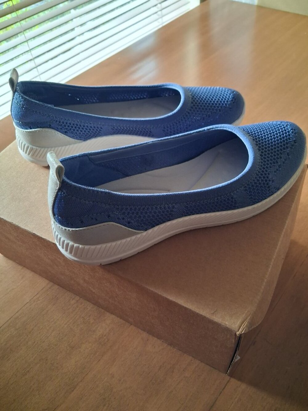 Easy Spirit "Glitz"  Casual Flats in Denim Blue